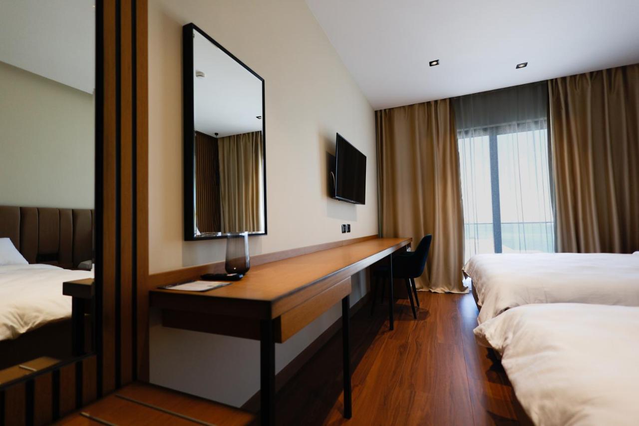 Valza Boutique Hotel Vlorë Екстериор снимка