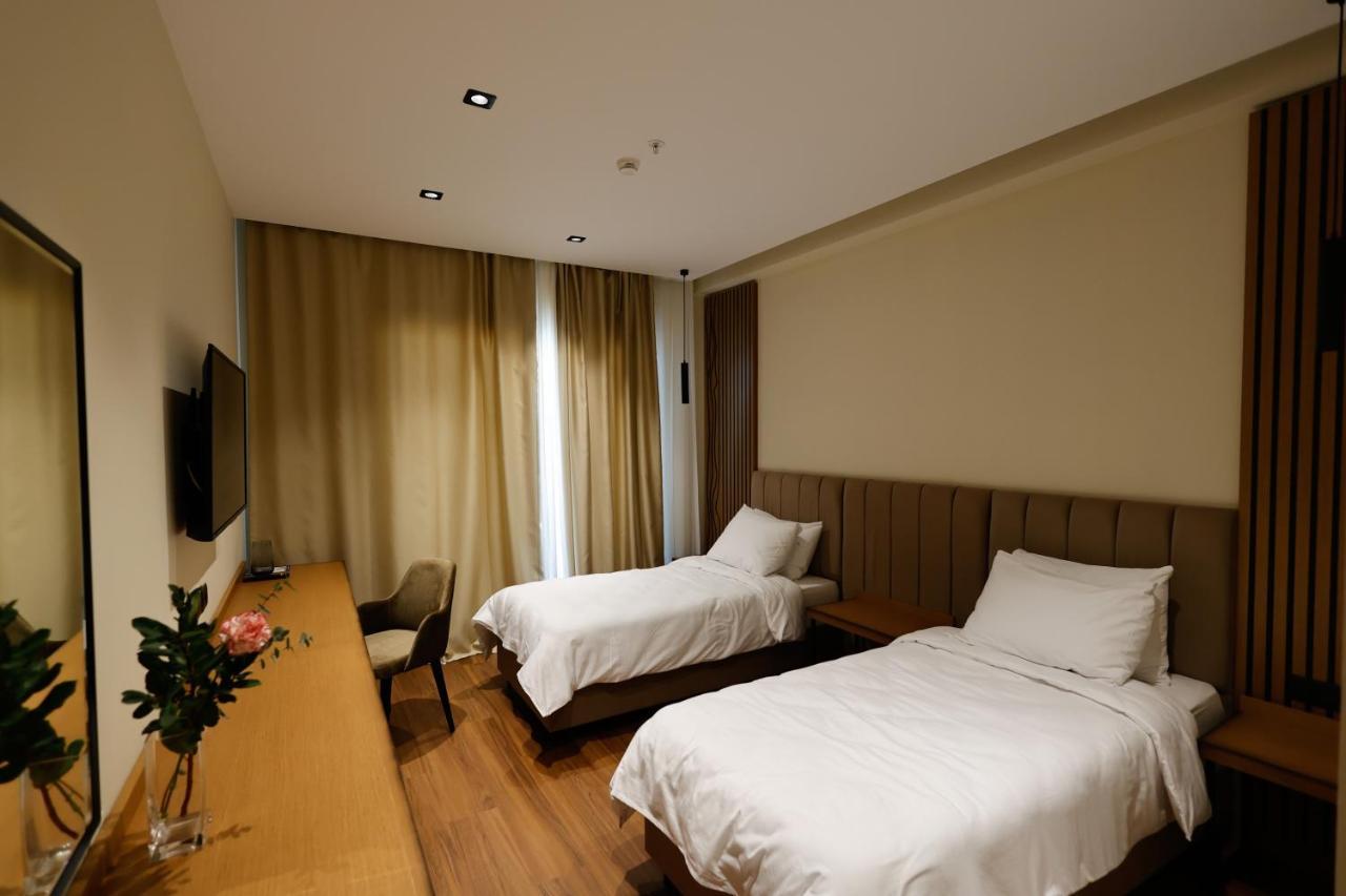 Valza Boutique Hotel Vlorë Екстериор снимка