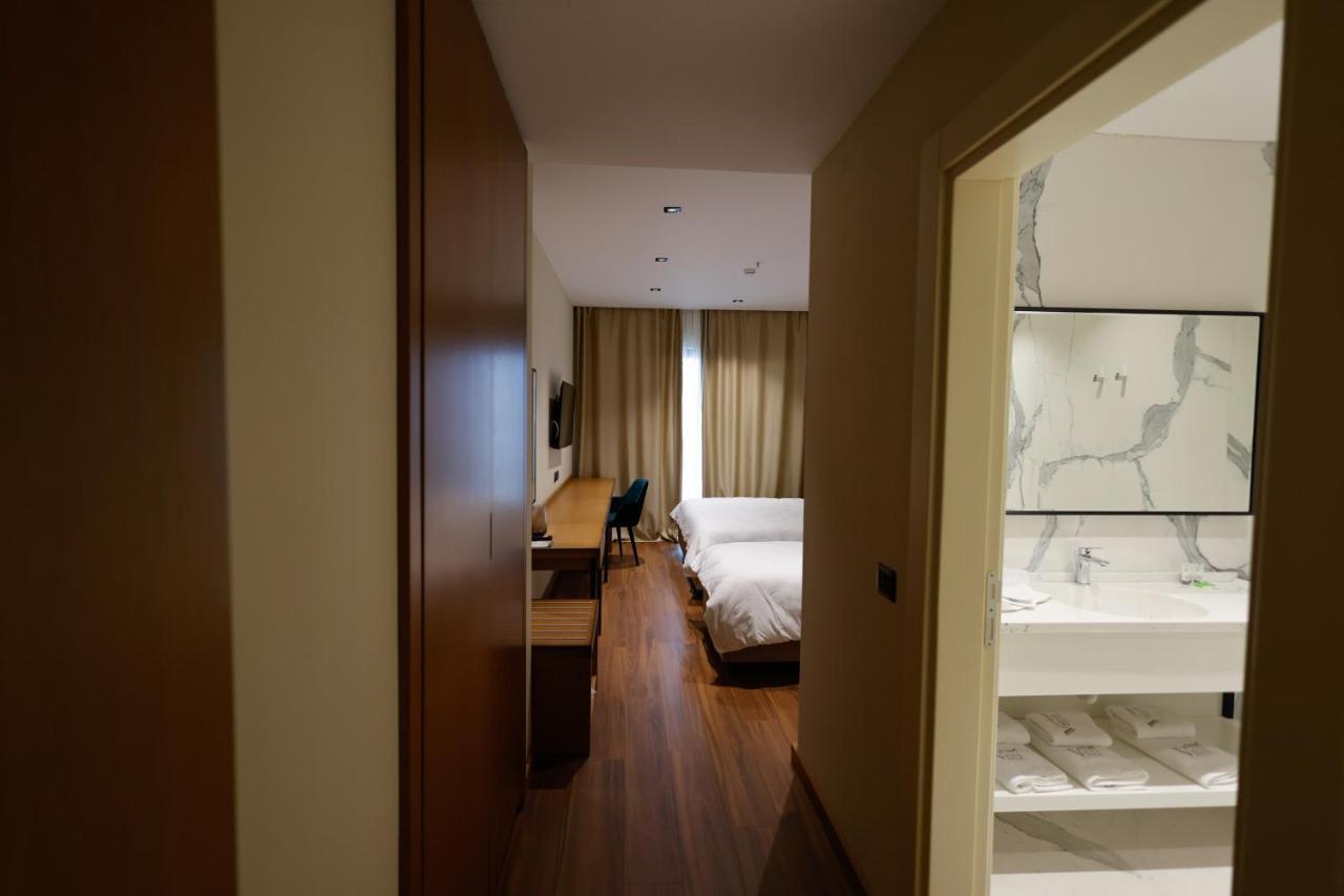 Valza Boutique Hotel Vlorë Екстериор снимка