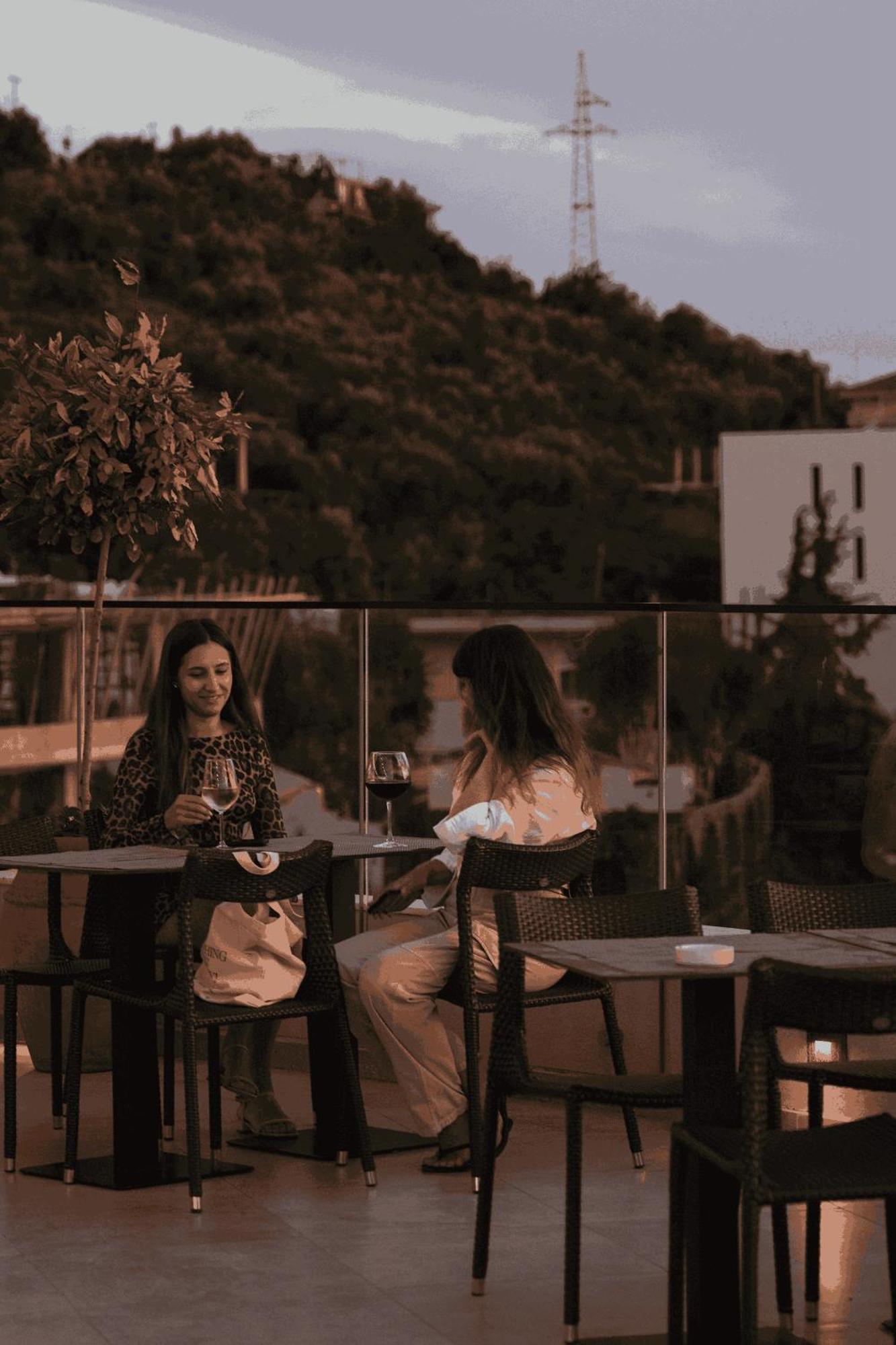Valza Boutique Hotel Vlorë Екстериор снимка